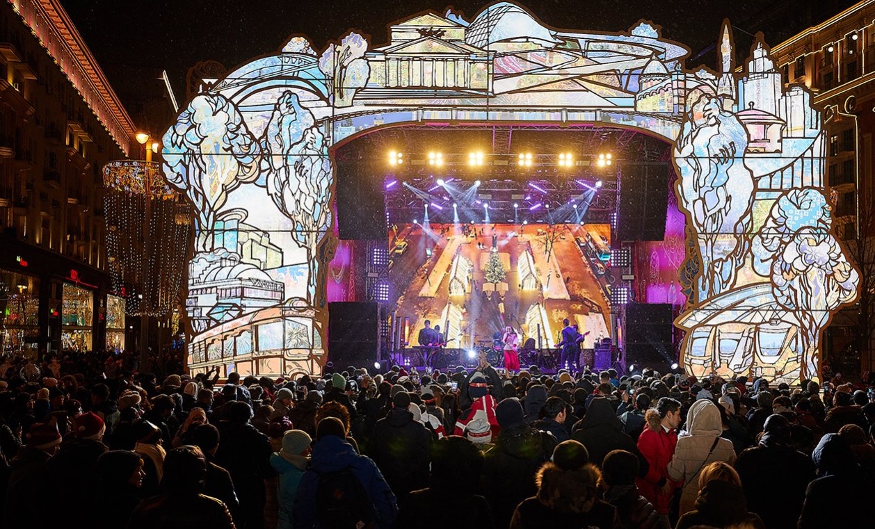 Площадки «Путешествия в Рождество» привлекли свыше 2 млн человек 1 января. Фото: сайт мэра Москвы